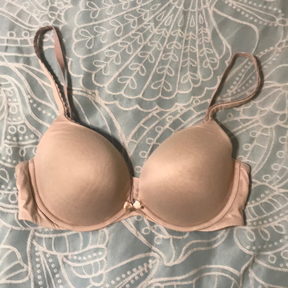 Victoria’s Secret body by Victoria push up bra 36D